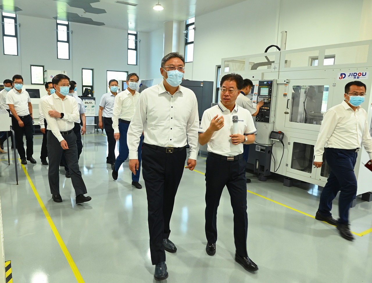 商務部黨組書記、部長王文濤視察西鐵城新景高端裝備智能制造產(chǎn)業(yè)園